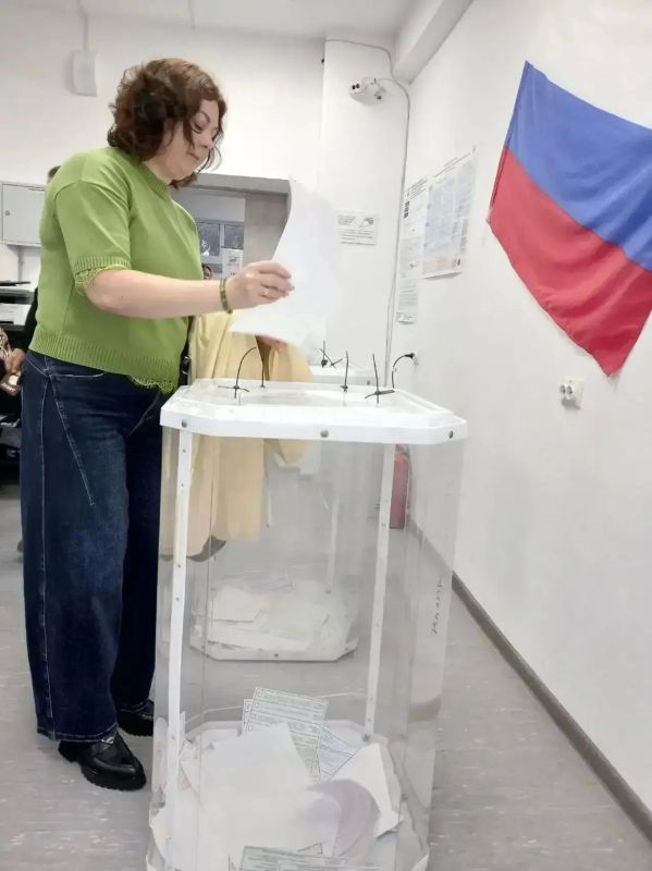 Сотрудники промышленных предприятий Оренбуржья голосуют на выборах Сотрудники промышленных предприятий Оренбуржья голосуют на выборах