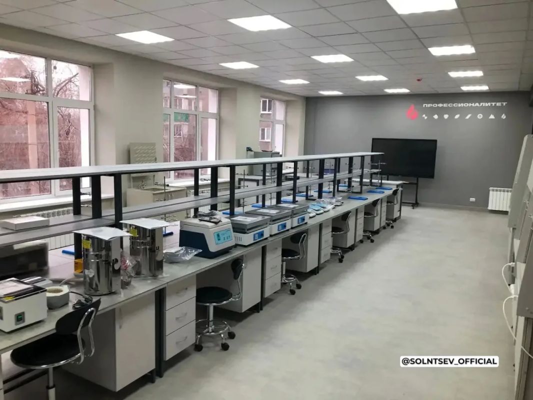 Евгений Солнцев: Оренбуржье получит федеральную поддержку на модернизацию объектов образования и на обновление материально-технической базы Евгений Солнцев: Оренбуржье получит федеральную поддержку на модернизацию объектов образования и на обновление материально-технической базы