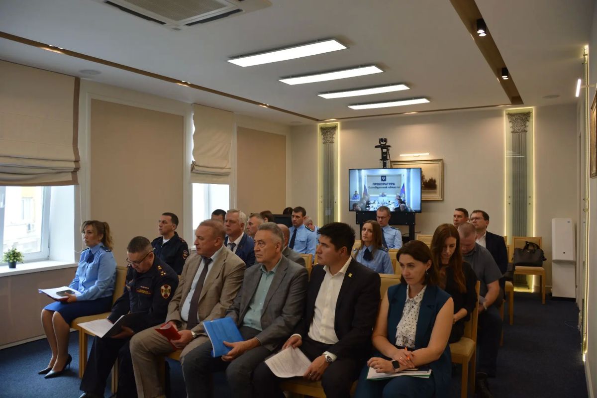 В прокуратуре Оренбургской области обсудили вопросы подготовки региона к отопительному периоду В прокуратуре Оренбургской области обсудили вопросы подготовки региона к отопительному периоду
