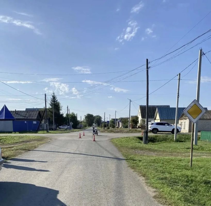 22 сентября 2026 года в 09:55 в селе Курманаевка, на нерегулируемом перекрестке неравнозначных дорог, произошло дорожно-транспортное происшествие 22 сентября 2026 года в 09:55 в селе Курманаевка, на нерегулируемом перекрестке неравнозначных дорог, произошло дорожно-транспортное происшествие