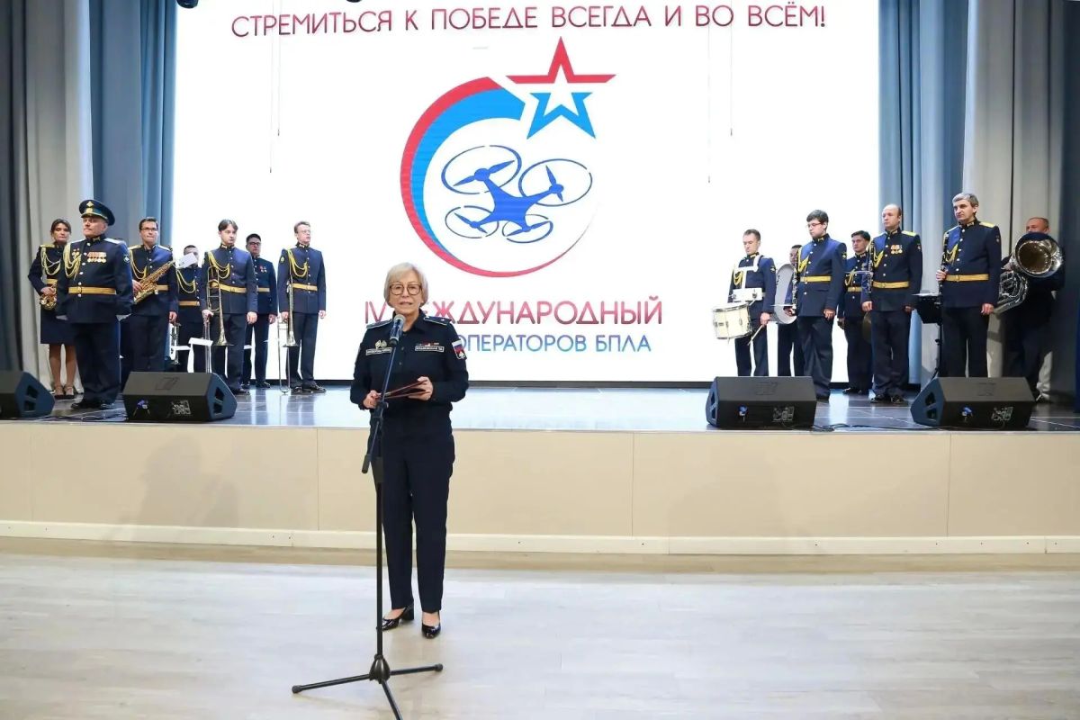 В Оренбургском президентском кадетском училище стартовал IV Международный турнир операторов беспилотных летательных аппаратов В Оренбургском президентском кадетском училище стартовал IV Международный турнир операторов беспилотных летательных аппаратов