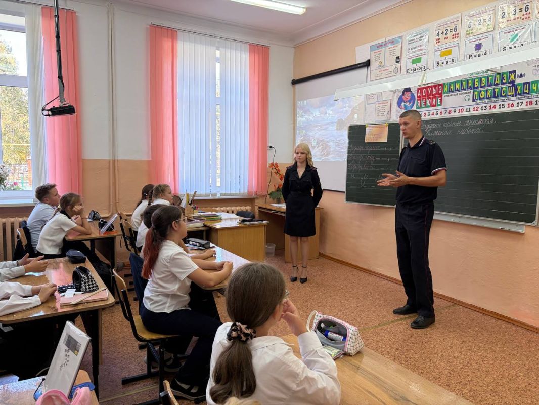 Сотрудники Госавтоинспекции МО МВД России «Кувандыкский» проводят «Единый день безопасности дорожного движения» Сотрудники Госавтоинспекции МО МВД России «Кувандыкский» проводят «Единый день безопасности дорожного движения»