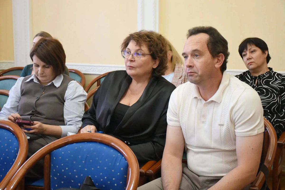Меры профилактики сезонных заболеваний обсудили в Администрации Оренбурга Меры профилактики сезонных заболеваний обсудили в Администрации Оренбурга