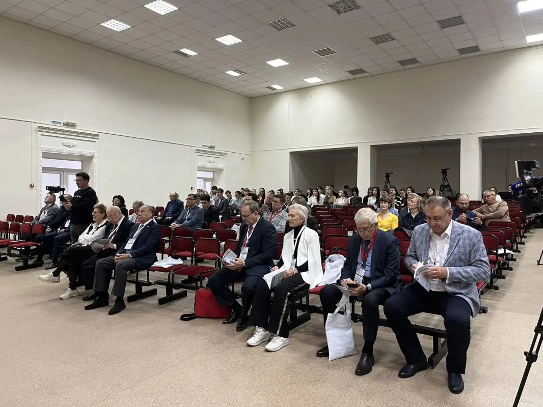 В Оренбурге проходит ключевое событие в области хирургической эндокринологии В Оренбурге проходит ключевое событие в области хирургической эндокринологии