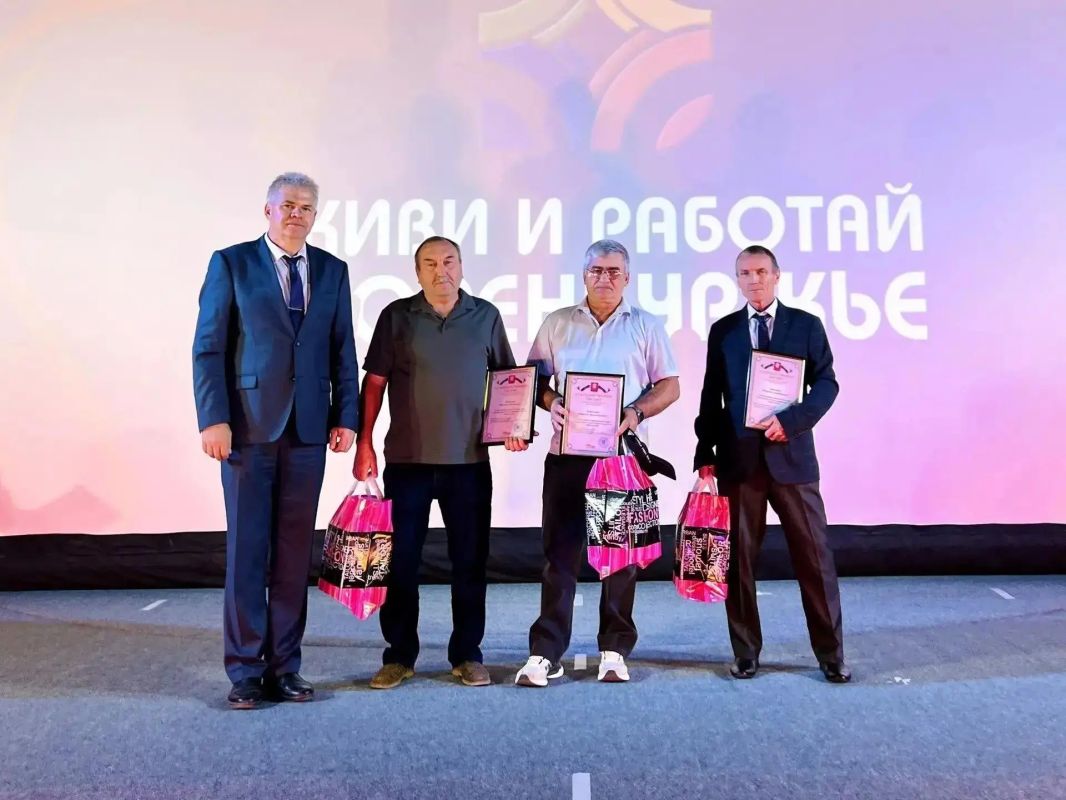 Карьерный фестиваль службы занятости «Живи и работай в Оренбуржье» объединил 2 тысячи участников в Новотроицке Карьерный фестиваль службы занятости «Живи и работай в Оренбуржье» объединил 2 тысячи участников в Новотроицке