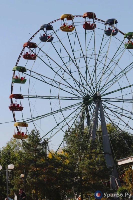 Осень в Центральном парке Орска Осень в Центральном парке Орска