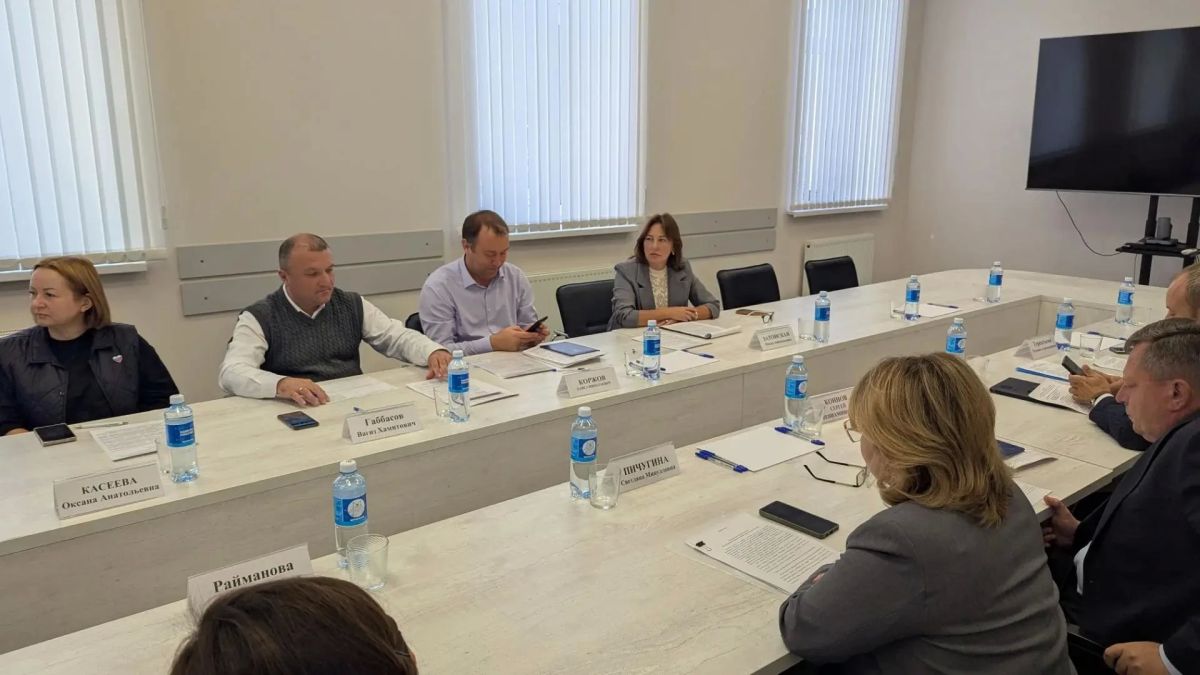 Общественный контроль в действии: в Оренбурге обсудили ключевые вопросы региональной и молодёжной политики