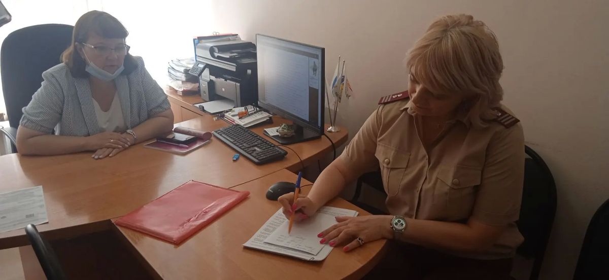 Следующая героиня очерков о сотрудниках - Коваленко Елена Владимировна, начальник отдела надзора по санитарной охране территории Управления Роспотребнадзора по Оренбургской области Следующая героиня очерков о сотрудниках - Коваленко Елена Владимировна, начальник отдела надзора по санитарной охране территории Управления Роспотребнадзора по Оренбургской области