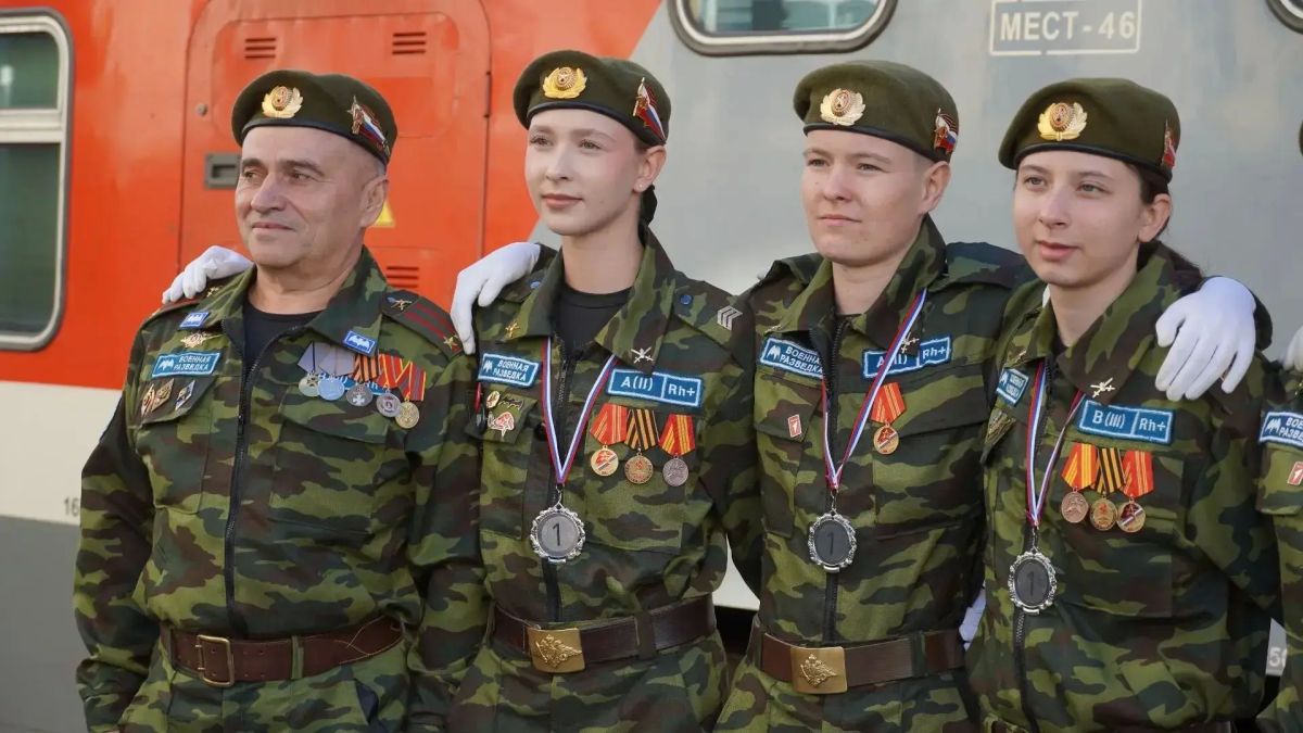 Оренбурженки одержали победу во Всероссийской игре «Девушки в погонах» Оренбурженки одержали победу во Всероссийской игре «Девушки в погонах»