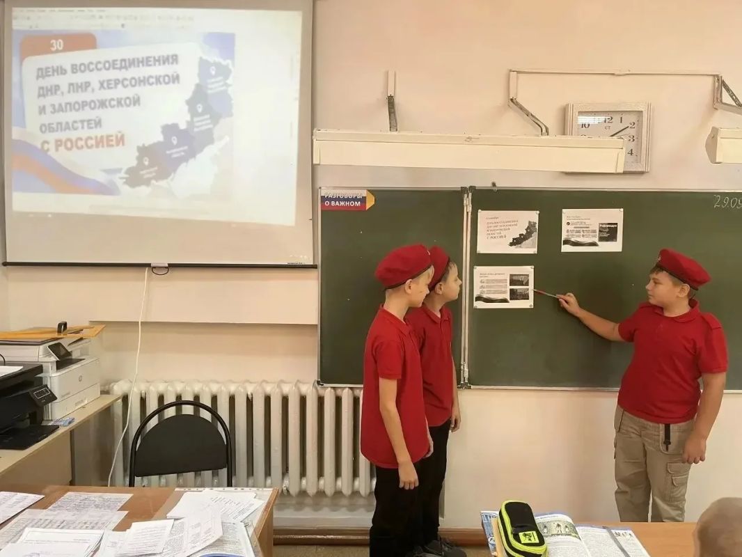 В Оренбуржье отметили День воссоединения Донецкой и Луганской Народных Республик, Запорожской и Херсонской областей с Российской Федерацией В Оренбуржье отметили День воссоединения Донецкой и Луганской Народных Республик, Запорожской и Херсонской областей с Российской Федерацией
