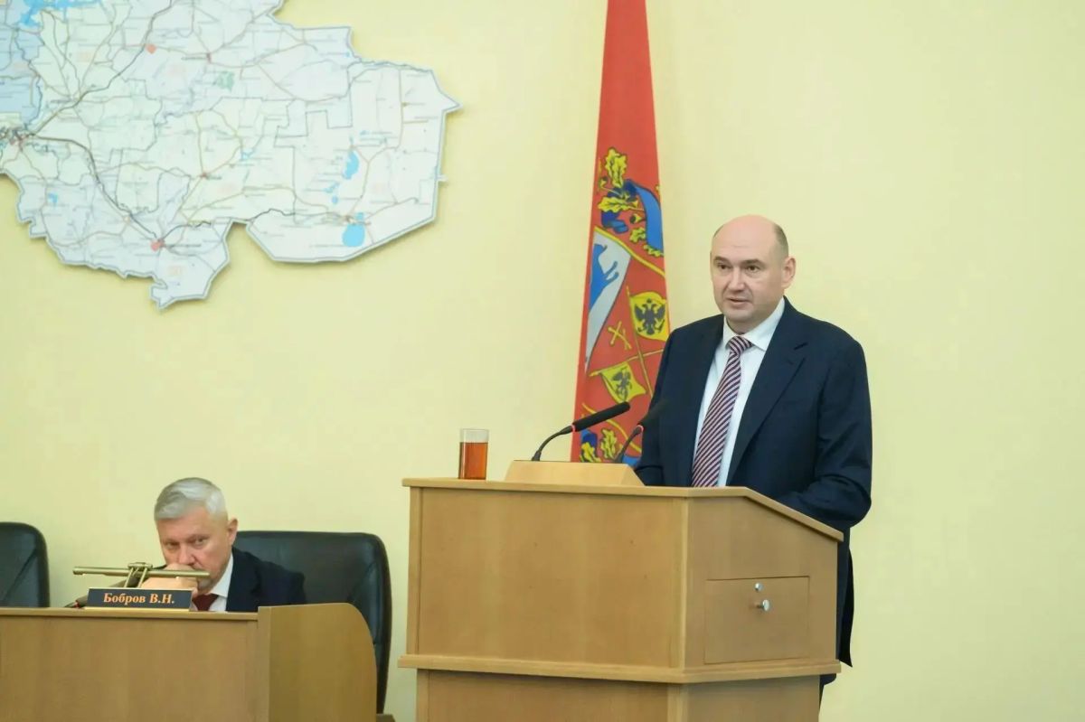 Губернатор Оренбургской области Евгений Солнцев принял участие в первом заседании Законодательного Собрания восьмого созыва Губернатор Оренбургской области Евгений Солнцев принял участие в первом заседании Законодательного Собрания восьмого созыва