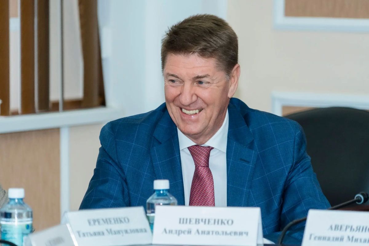 Андрей Шевченко вновь избран сенатором