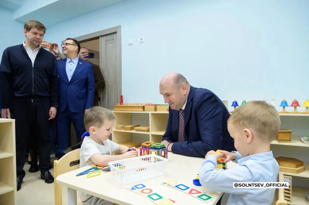 Евгений Солнцев: В прошлом году во время прямой линии одним из первых вопросов, который мне задали оренбуржцы, был вопрос о дошкольном образовании, а именно об открытии детского сада № 89 на улице Чкалова Евгений Солнцев: В прошлом году во время прямой линии одним из первых вопросов, который мне задали оренбуржцы, был вопрос о дошкольном образовании, а именно об открытии детского сада № 89 на улице Чкалова