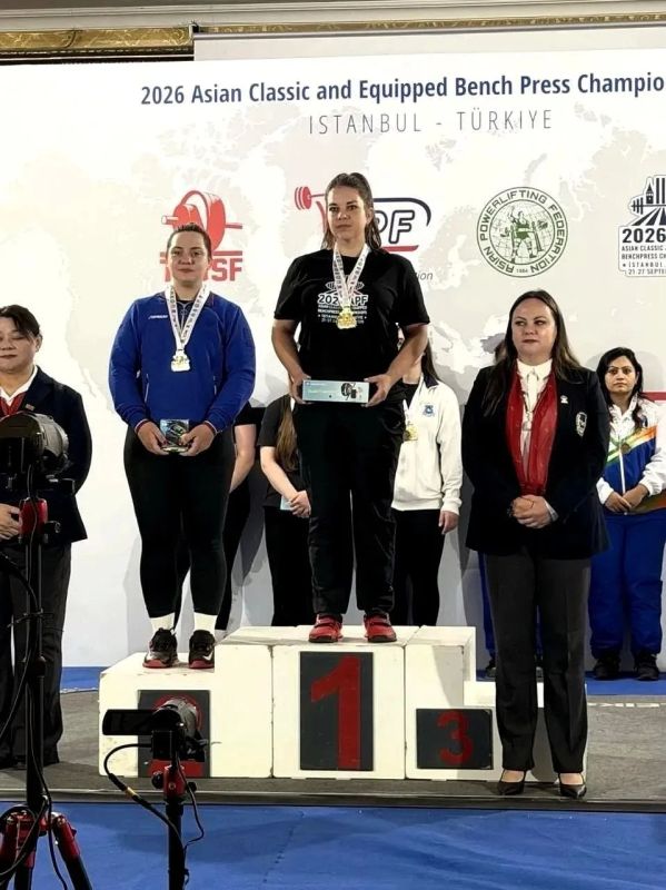 Оренбургские спортсменки завоевали медали чемпионата и первенства Азии по пауэрлифтингу Оренбургские спортсменки завоевали медали чемпионата и первенства Азии по пауэрлифтингу
