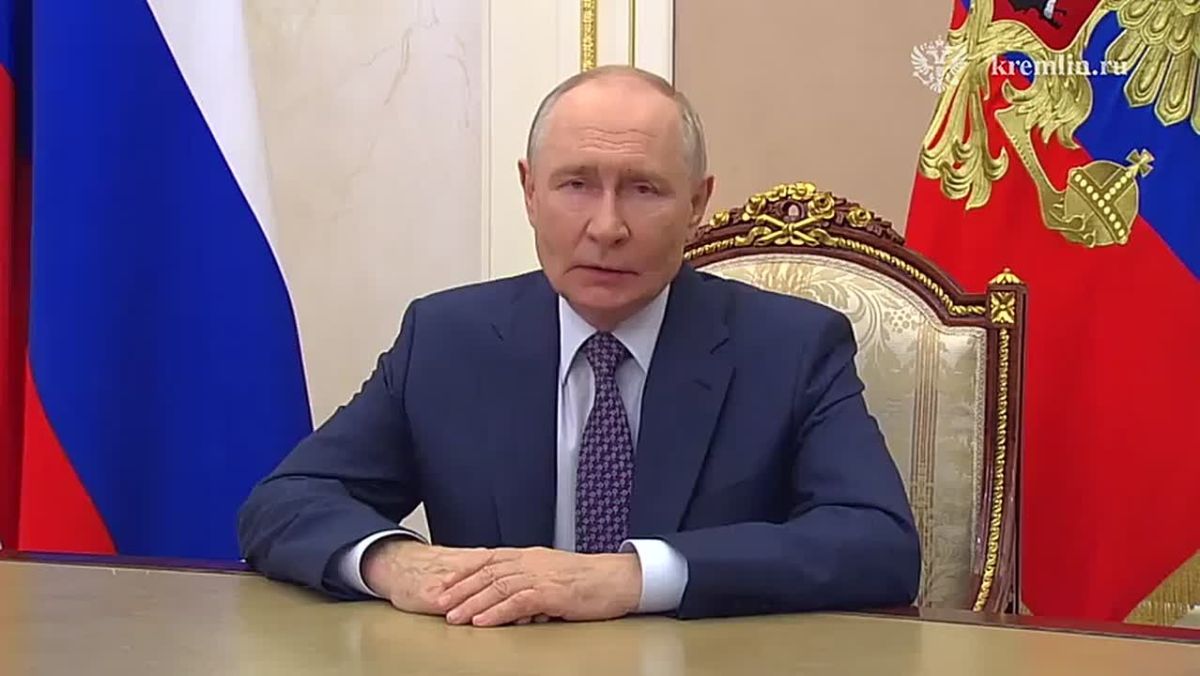 Владимир Путин поздравил учителей с профессиональным праздником