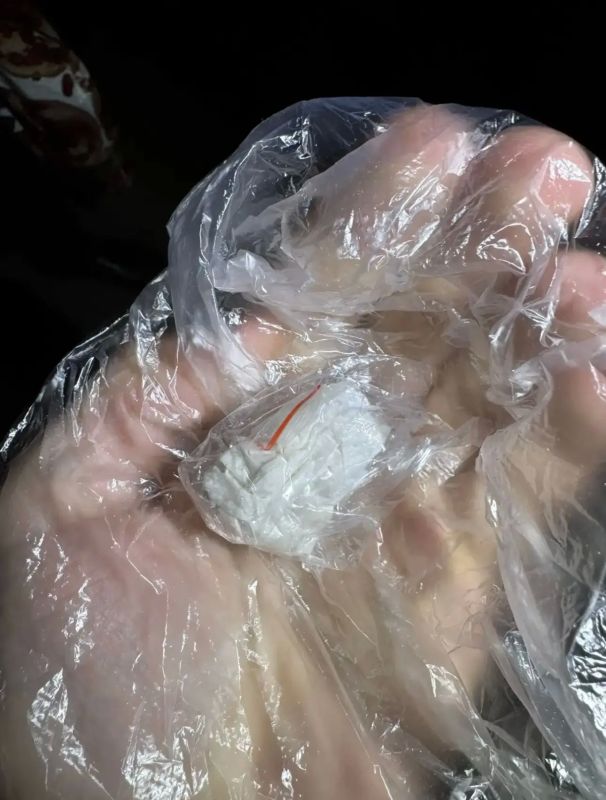 В Оренбурге сотрудниками ППС задержан мужчина с синтетическим наркотиком В Оренбурге сотрудниками ППС задержан мужчина с синтетическим наркотиком
