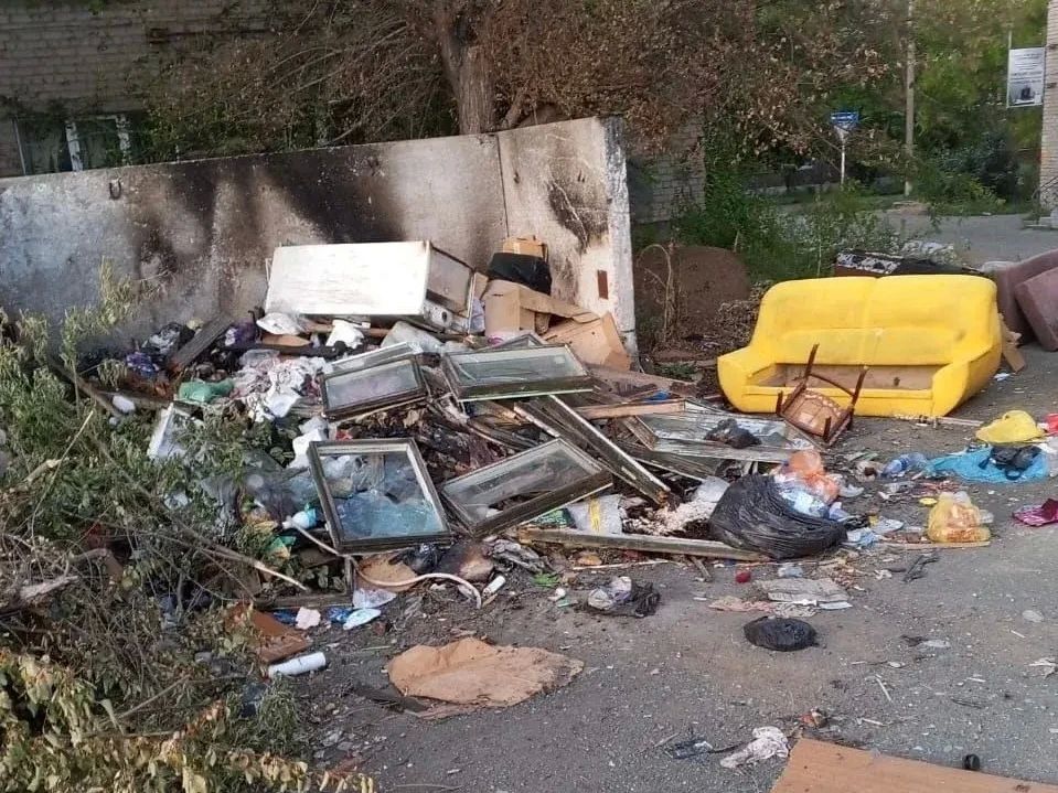 К сожалению, такую картину можно увидеть в нашем городе К сожалению, такую картину можно увидеть в нашем городе