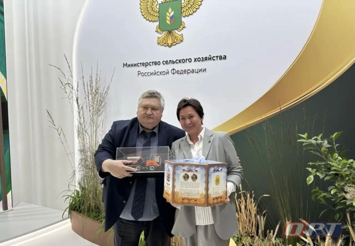 Первое соглашение на «Золотой осени — 2026»: Оренбуржье и «Пегас-Агро» договорились о скидках на технику Первое соглашение на «Золотой осени — 2026»: Оренбуржье и «Пегас-Агро» договорились о скидках на технику