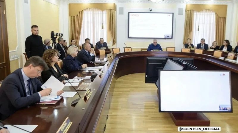 Солнцев рекомендует главам муниципалитетов не медлить с подключением тепла в соцобъектах Оренбуржья