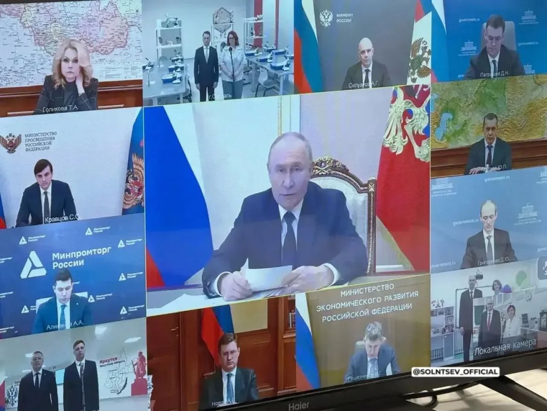 Евгений Солнцев поздравил Владимира Путина с днём рождения Евгений Солнцев поздравил Владимира Путина с днём рождения