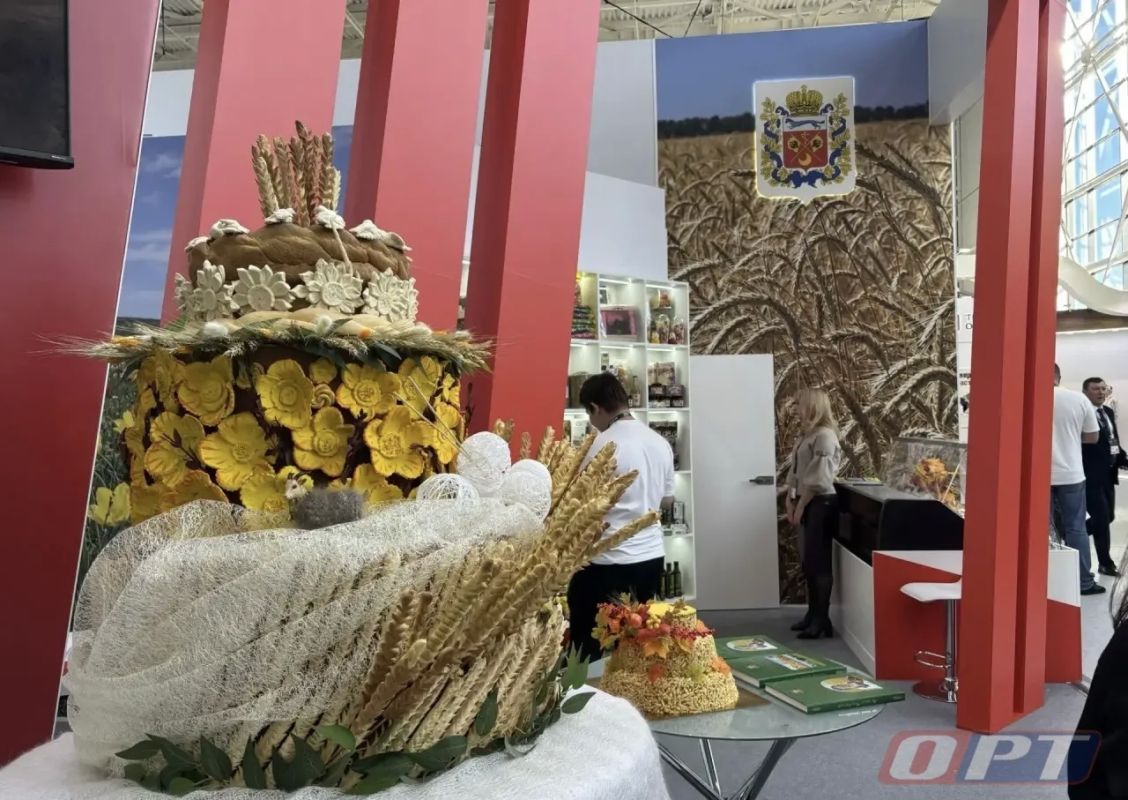 Оренбуржье участвует на главной агровыставке страны «Золотая осень – 2026» Оренбуржье участвует на главной агровыставке страны «Золотая осень – 2026»