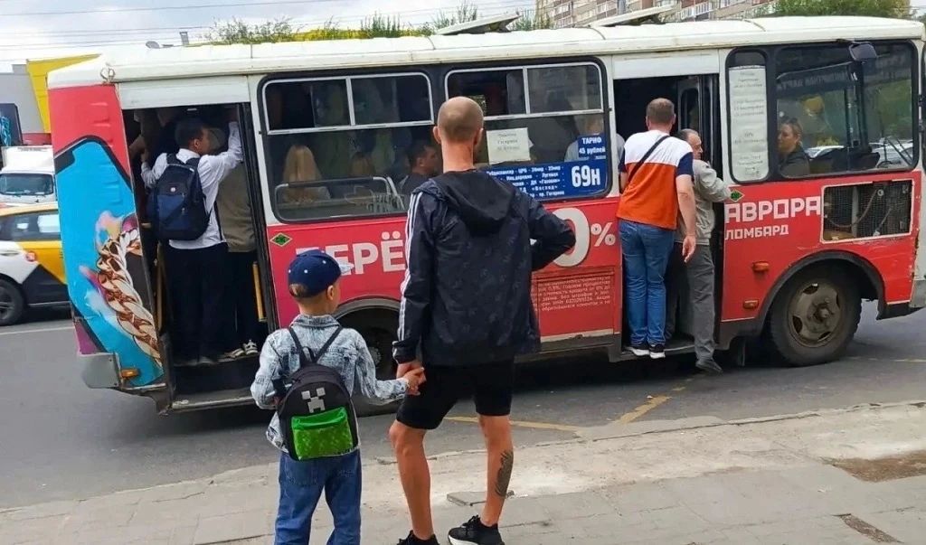 В Оренбурге меняют работу двух автобусных маршрутов: №80н вернется на постоянную схему, №69н переведут на регулируемый тариф В Оренбурге меняют работу двух автобусных маршрутов: №80н вернется на постоянную схему, №69н переведут на регулируемый тариф