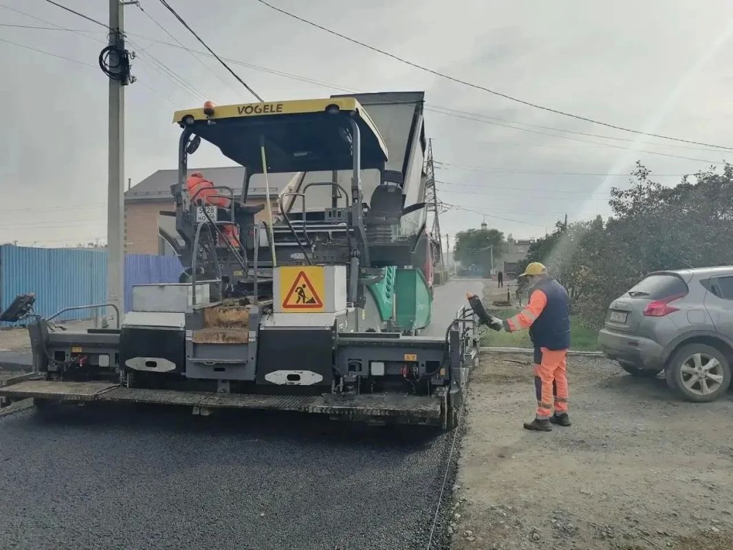 В Оренбурге на улице Гастелло уложили верхний слой асфальта