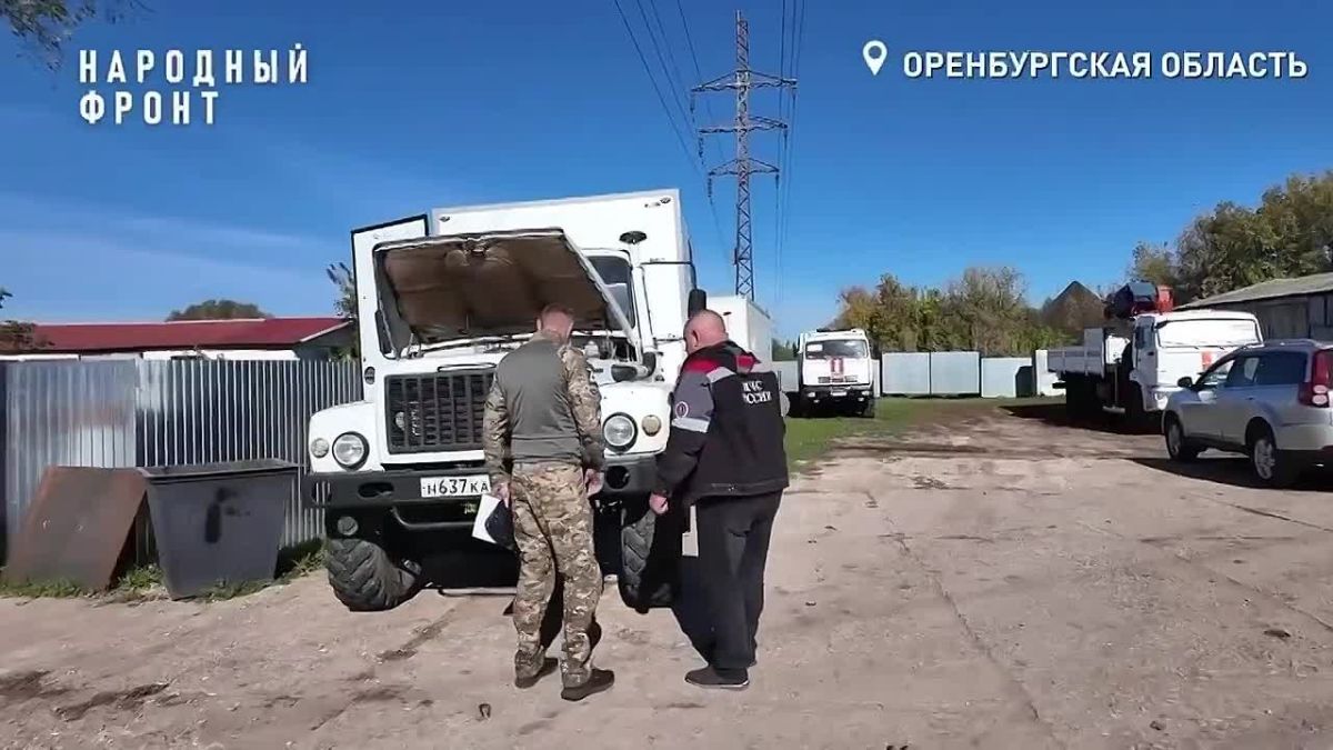 Три автомобиля из Бугуруслана передали для помощи бойцам на передовой