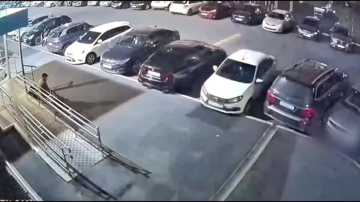 В Оренбурге сотрудники Госавтоинспекции задержали подозреваемого в хищении денег из автомобиля