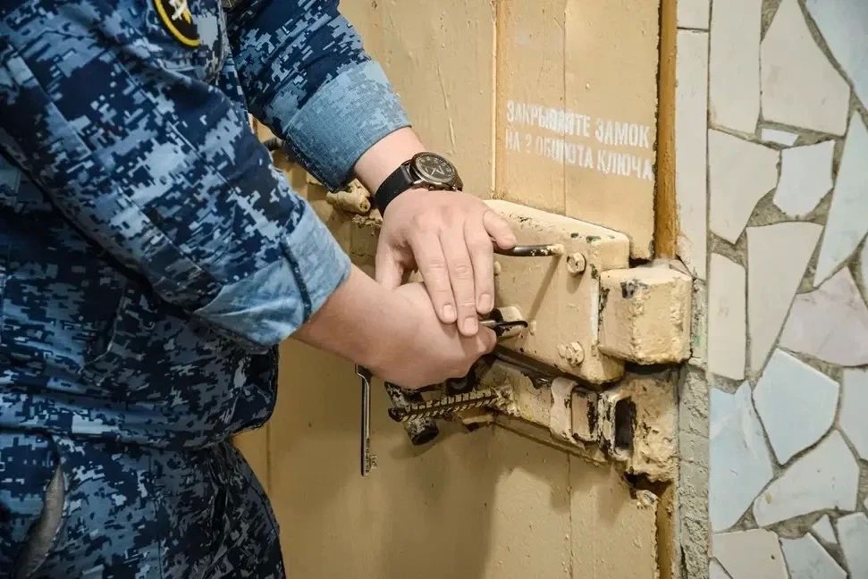 Экс-полицейские из Оренбурга получили срок за «липовое» раскрытие наркопреступления