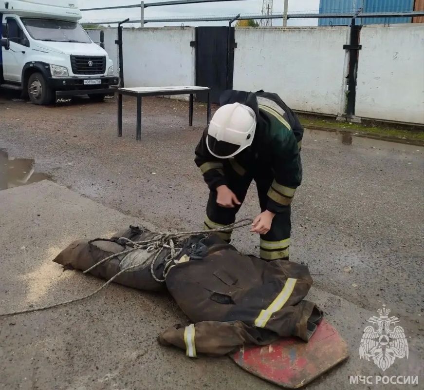 В Бузулуке школьники приняли участие в соревнованиях «Школа безопасности» В Бузулуке школьники приняли участие в соревнованиях «Школа безопасности»