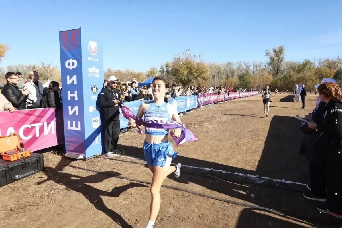 В Оренбурге стартовали чемпионат и первенство России по легкоатлетическому кроссу В Оренбурге стартовали чемпионат и первенство России по легкоатлетическому кроссу
