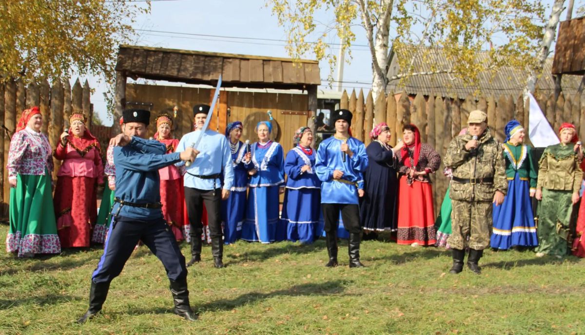 Казачья удаль и преемственность поколений: в Могутово прошёл казачий фестиваль Казачья удаль и преемственность поколений: в Могутово прошёл казачий фестиваль