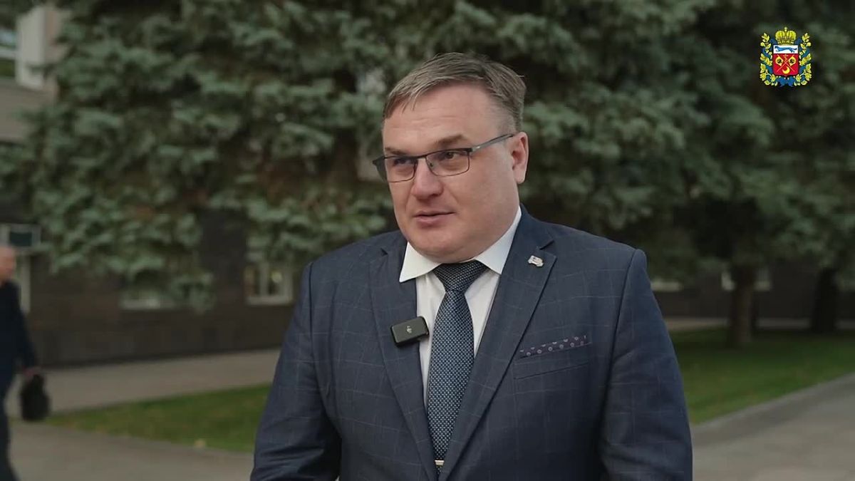 Главный врач Оренбургской областной клинической станции скорой медицинской помощи Валентин Иванов рассказал о новой партии автомобилей и о том, как они изменят работу выездных бригад