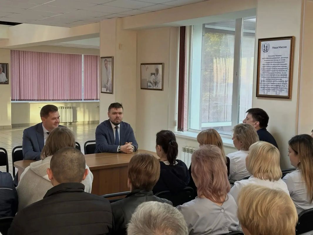 Андрей Шатилов приступил к исполнению обязанностей в должности главного врача Оренбургской городской больницы им. Н.И. Пирогова Андрей Шатилов приступил к исполнению обязанностей в должности главного врача Оренбургской городской больницы им. Н.И. Пирогова