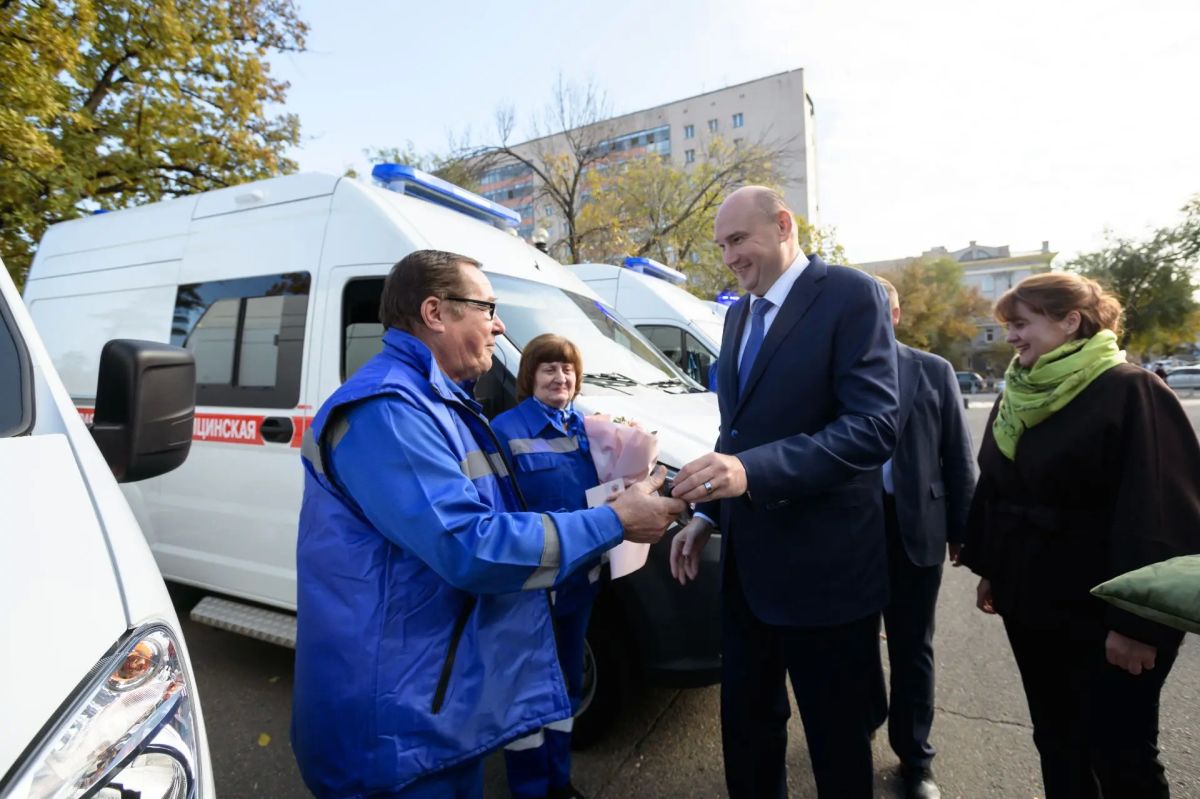 В Оренбурге состоялось торжественное мероприятие, посвященное обновлению автопарка Областной станции скорой медицинской помощи В Оренбурге состоялось торжественное мероприятие, посвященное обновлению автопарка Областной станции скорой медицинской помощи
