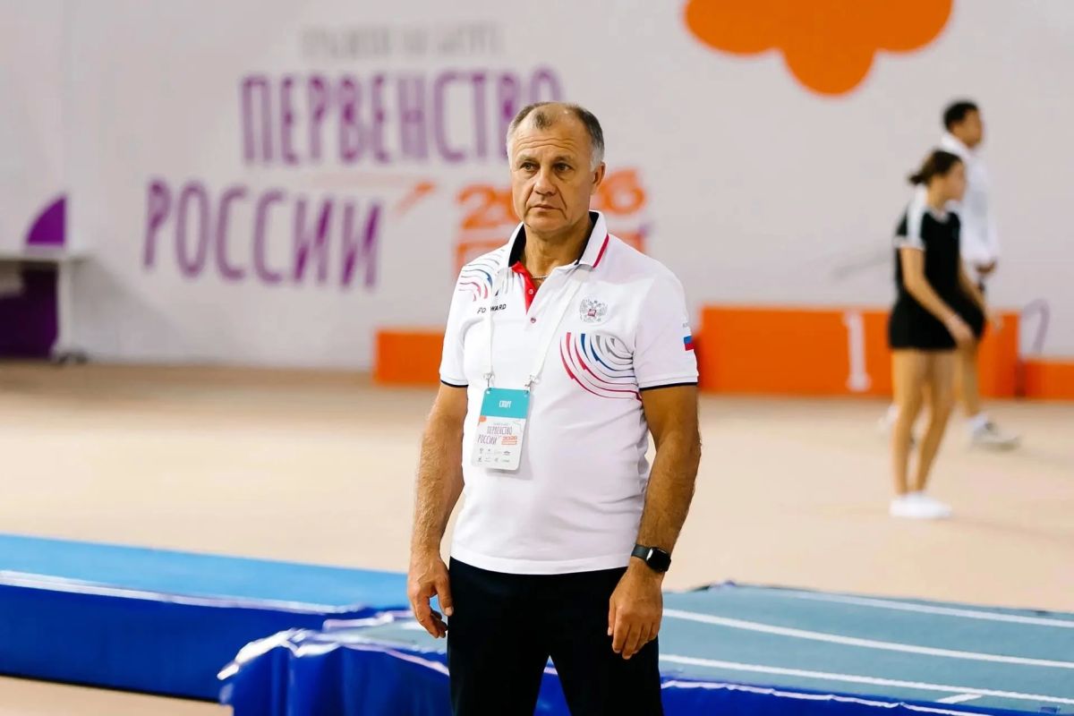 Спортсмены Оренбуржья завоевали медали первенства России по прыжкам на батуте и вошли в сборную страны Спортсмены Оренбуржья завоевали медали первенства России по прыжкам на батуте и вошли в сборную страны