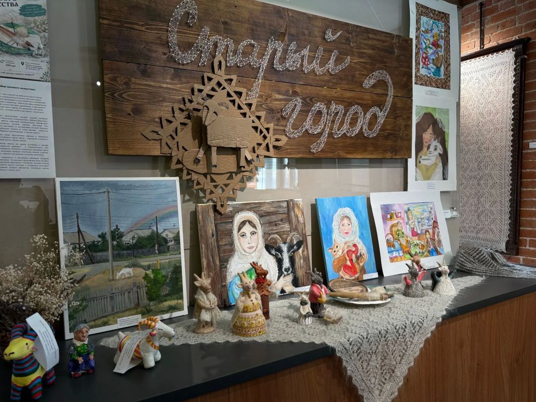 Орчанам рассказали об оренбургском платке и пуховом искусстве Орчанам рассказали об оренбургском платке и пуховом искусстве