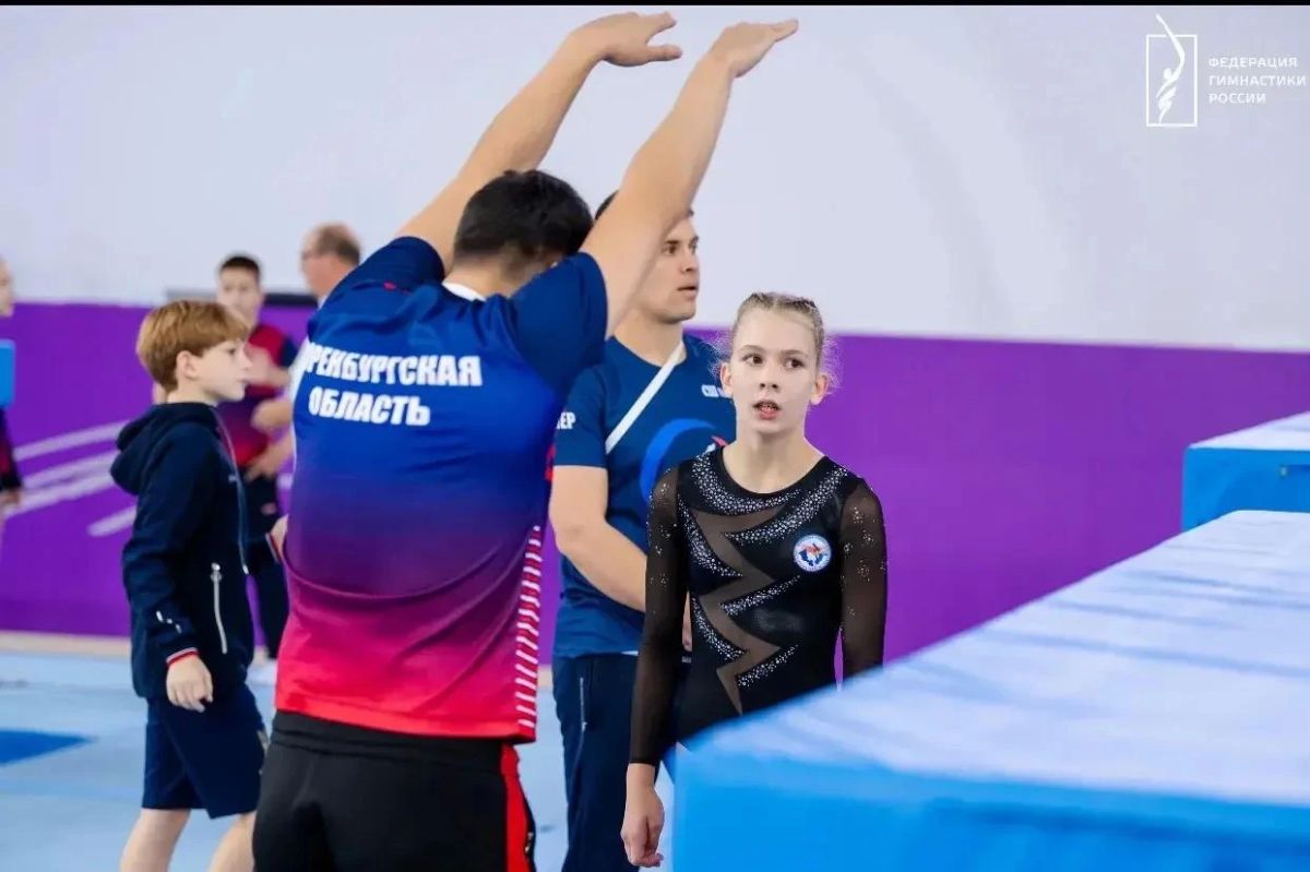 Спортсмены Оренбуржья завоевали медали первенства России по прыжкам на батуте и вошли в сборную страны Спортсмены Оренбуржья завоевали медали первенства России по прыжкам на батуте и вошли в сборную страны