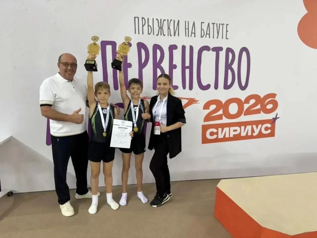 Спортсмены Оренбуржья завоевали медали первенства России по прыжкам на батуте и вошли в сборную страны Спортсмены Оренбуржья завоевали медали первенства России по прыжкам на батуте и вошли в сборную страны
