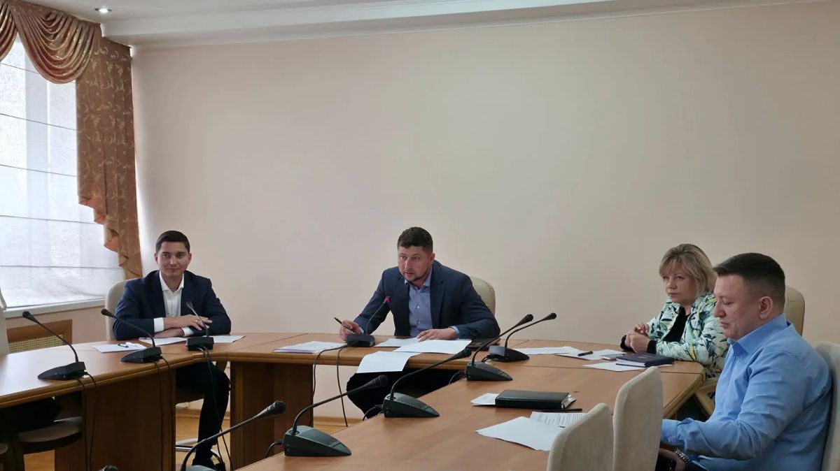 Сегодня, 15 октября, состоялось первое заседание конкурсной комиссии по отбору кандидатур на должность главы Гайского муниципального округа Оренбургской области
