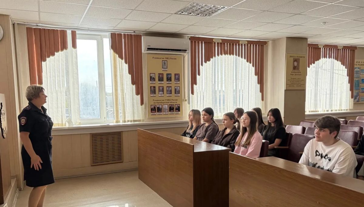 Саракташские полицейские провели профилактическое мероприятие для школьников Саракташские полицейские провели профилактическое мероприятие для школьников