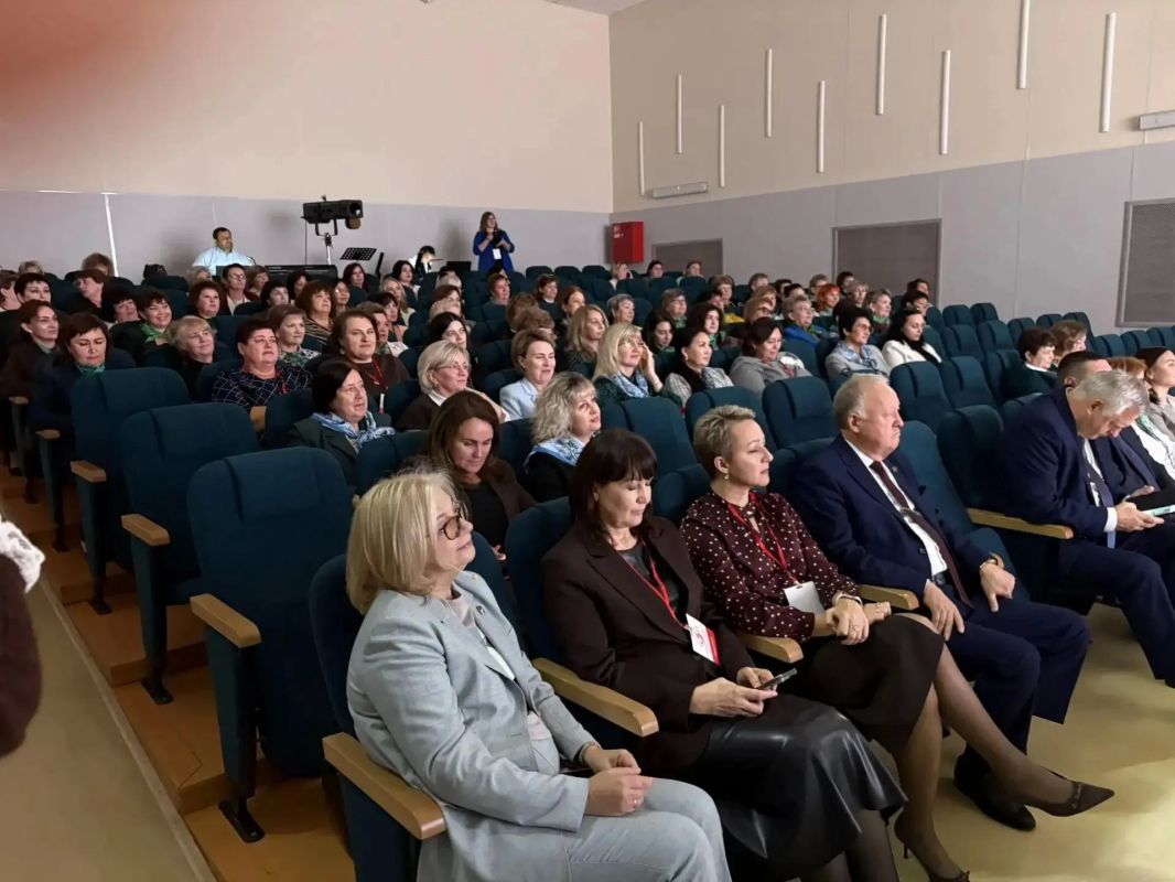 Село Черноречье Оренбургского района принимало Второй слёт сельских женщин «Мечтай! Действуй! Созидай!» Село Черноречье Оренбургского района принимало Второй слёт сельских женщин «Мечтай! Действуй! Созидай!»