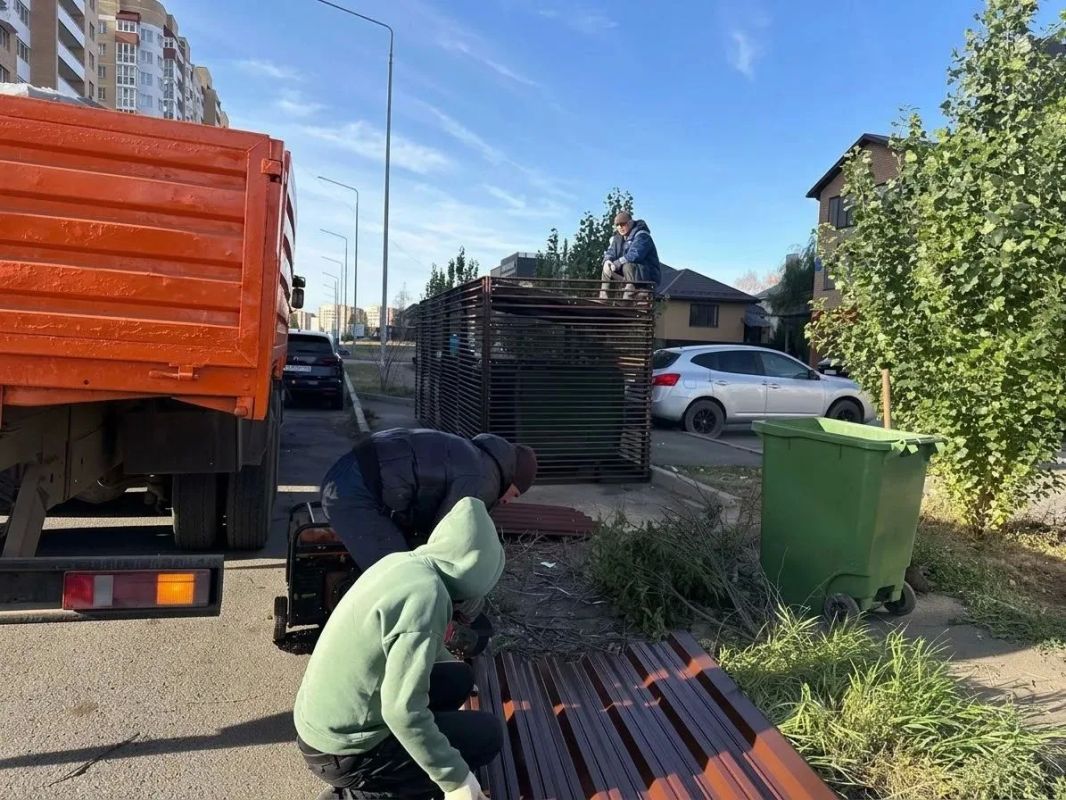 В Оренбурге обустроили современную контейнерную площадку для ТКО В Оренбурге обустроили современную контейнерную площадку для ТКО