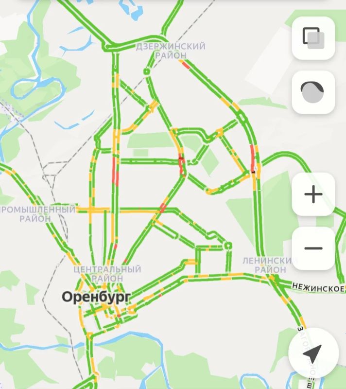 Пробок нет, но вы держитесь руля: дорожная обстановка в Оренбурге к этой минуте