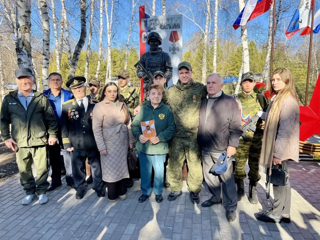 В селе Асекеево открыли мемориал погибшим участникам СВО В селе Асекеево открыли мемориал погибшим участникам СВО