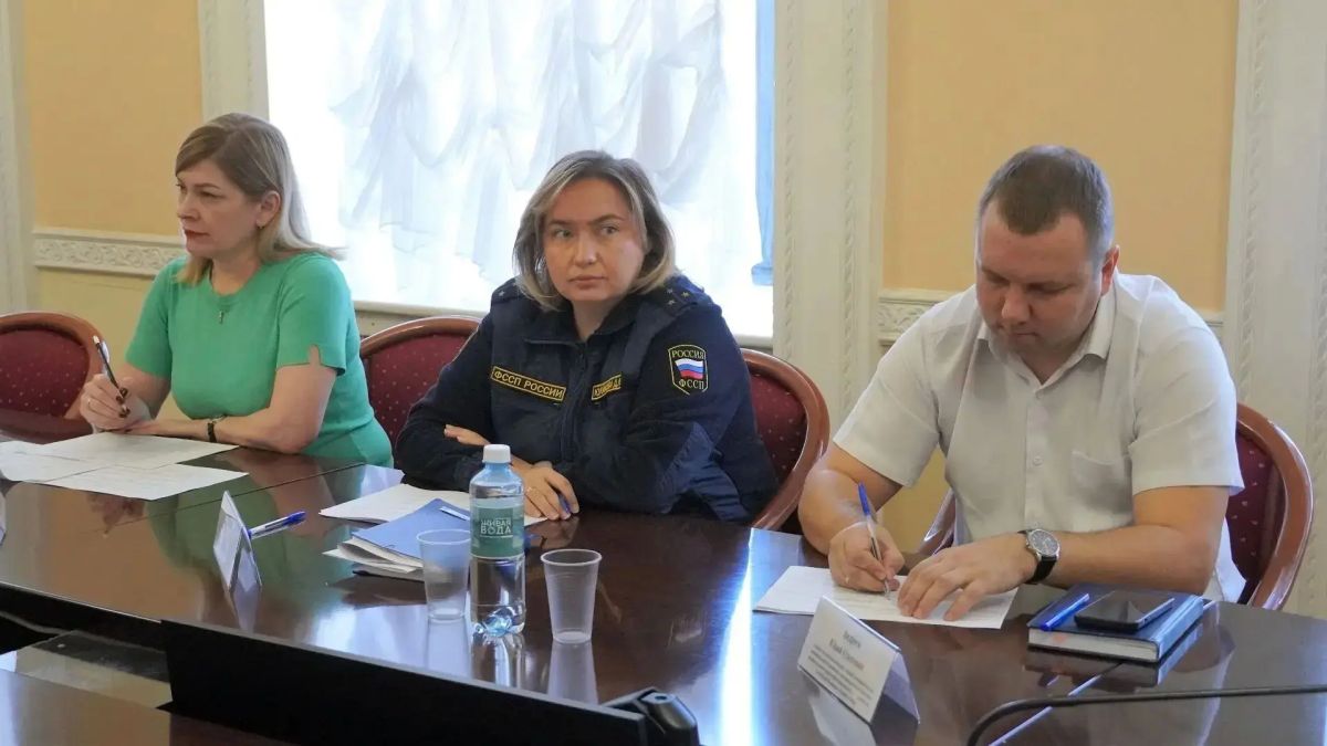 В Оренбурге обсудили меры по борьбе с нелегальной занятостью В Оренбурге обсудили меры по борьбе с нелегальной занятостью