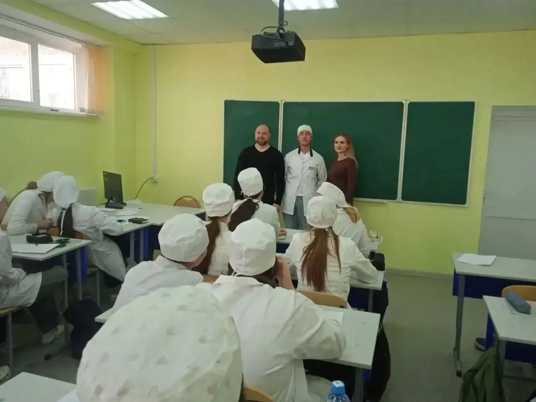 Скорая Оренбуржья: встреча со студентами ООМК — инвестиция в будущее службы Скорая Оренбуржья: встреча со студентами ООМК — инвестиция в будущее службы