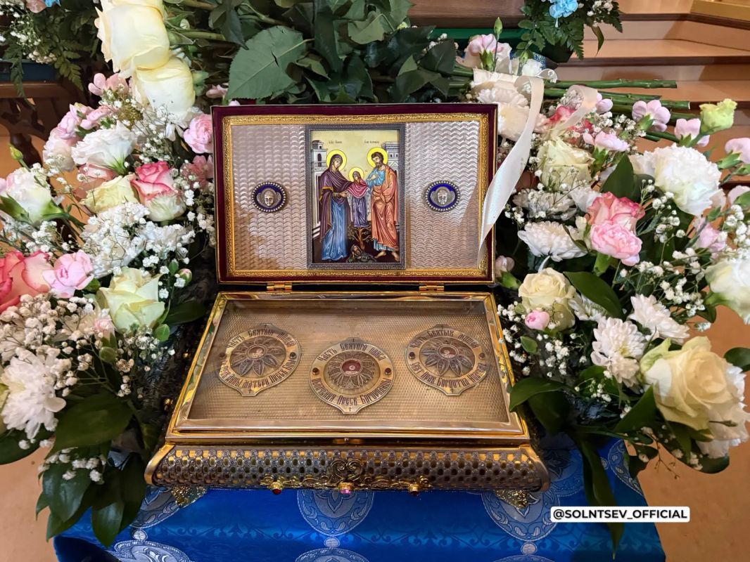 Евгений Солнцев: С большим уважением и верой вместе с прихожанами областного центра встретил ковчег с частью Пояса Пресвятой Богородицы из Казанского кафедрального собора г. Санкт-Петербурга. Вера нас всегда объединяла... Евгений Солнцев: С большим уважением и верой вместе с прихожанами областного центра встретил ковчег с частью Пояса Пресвятой Богородицы из Казанского кафедрального собора г. Санкт-Петербурга. Вера нас всегда объединяла...