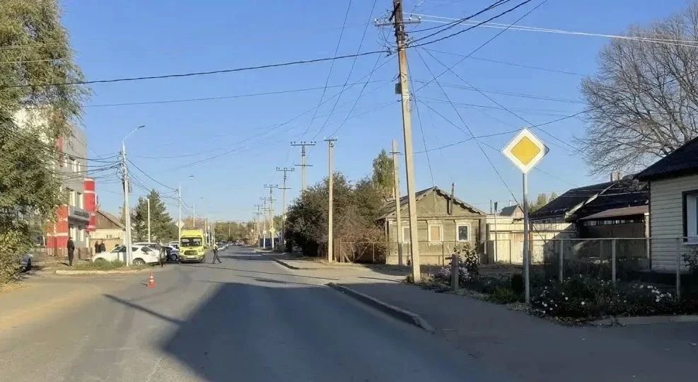 В Оренбурге женщина-водитель сбила 8-летнюю девочку
